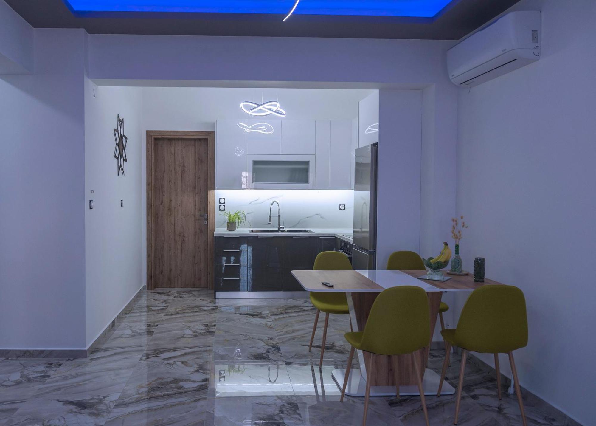 Luxe Suite, Achilles' Private Getaway Apartment *