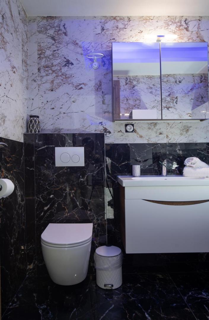 Apartment Luxe Suite, Achilles' Private Getaway *