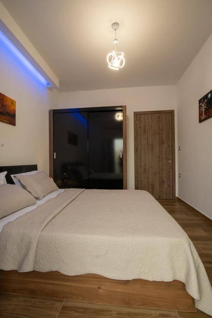 Luxe Suite, Achilles' Private Getaway *